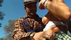 Odtwórz Zagubiona angielska mamuśka szukająca seksu na świeżym powietrzu na polach Albacete: analny, obciąganie i akcja z dużym kutasem