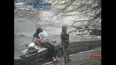 Jouer XXX vecchi film con una figa scopa male con una vera abbronzatura XXX