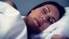 Abspielen Video mit der jungen heißen Jenna, die im ganzen Haus masturbiert