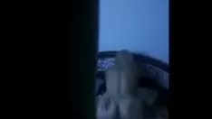 Salope brune avec une très grosse chatte qui aime sucer fort