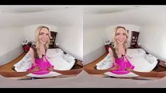 Reproduzir A loira animada deixa você furar a bunda dela