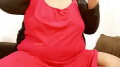 Reproducir Las grandes tetas de la tía india Desi rebotan en un encuentro íntimo