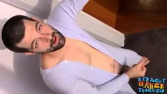 Reproducir El matón recto Mickey Waters se quita y dispara su carga