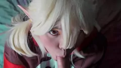 Play Cute Teen Klee in Cosplay Gives Sloppy Blowjob to Adventurer
